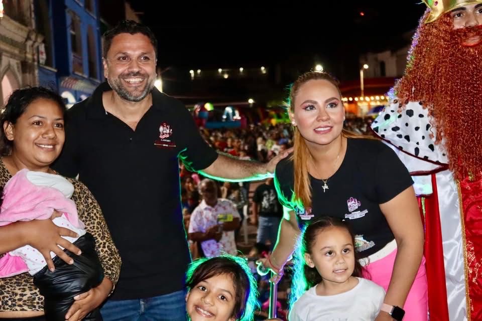 Tavo y Grace festejaron en grande el Día de Reyes en Cosamaloapan