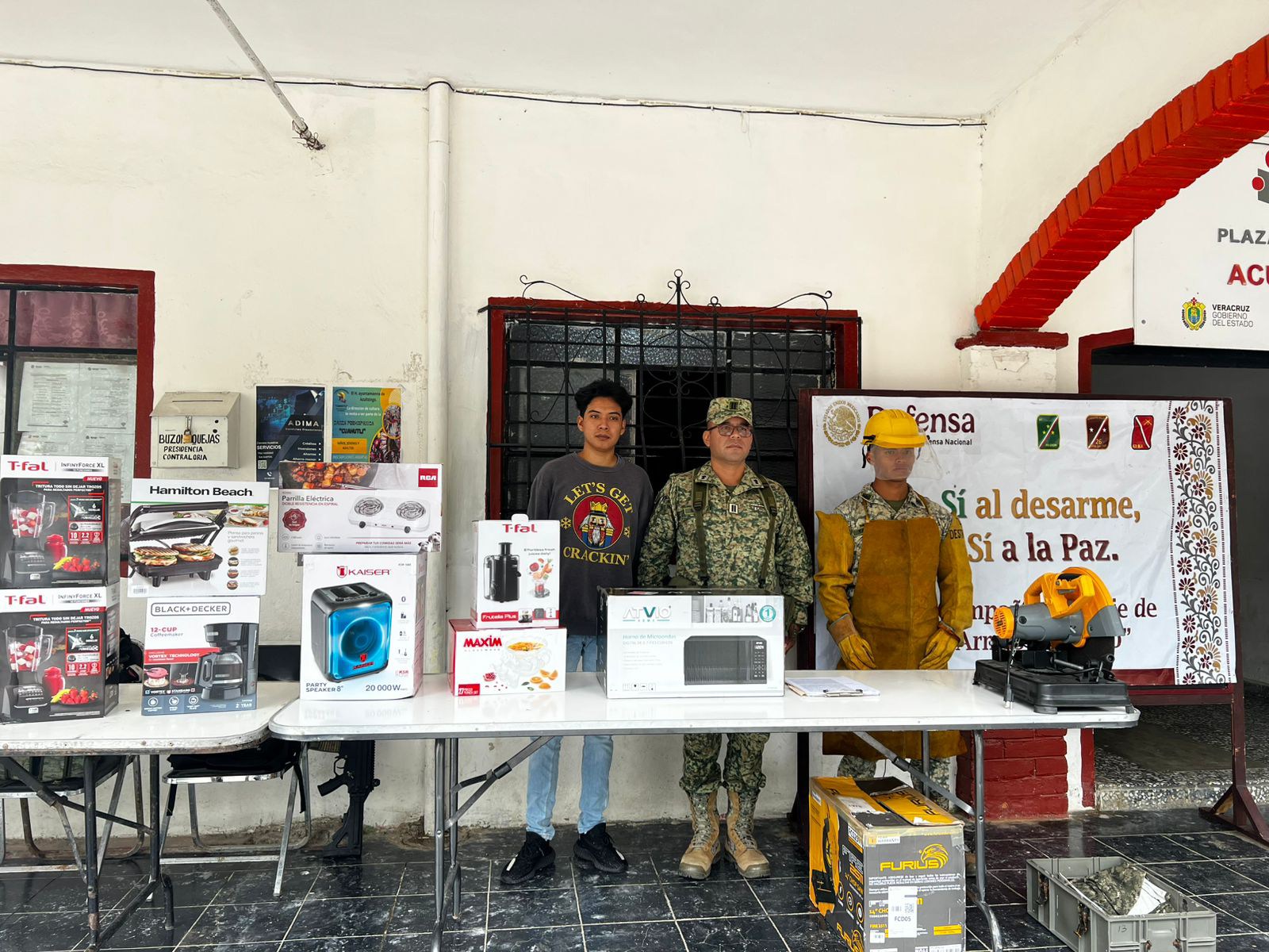 «Sí al desarme, sí a la paz»: Ejército Mexicano lanza campaña de canje de armas en Acultzingo