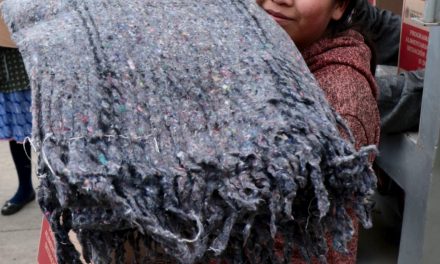 Más de dos mil apoyos llegan a comunidades de alta marginación por frío extremo