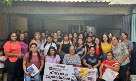 Capacitación y créditos financieros a más de 10 mil jarochos entregó Lissethe Martínez