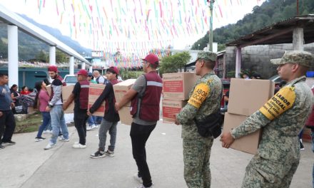 Con jornada de vacunación, Abrigando Corazones visitó las Altas Montañas 