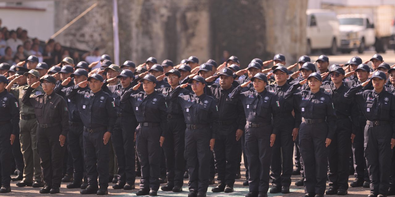 Veracruz está en buenas manos, afirma Gobernadora durante graduación y equipamiento depolicías de proximidad