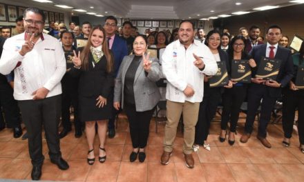 Reciben título de licenciatura 57 egresados del Tecnológico de Alvarado