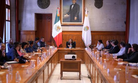 Rocío Nahle establece supervisión directa con directores para acelerar obras escolares