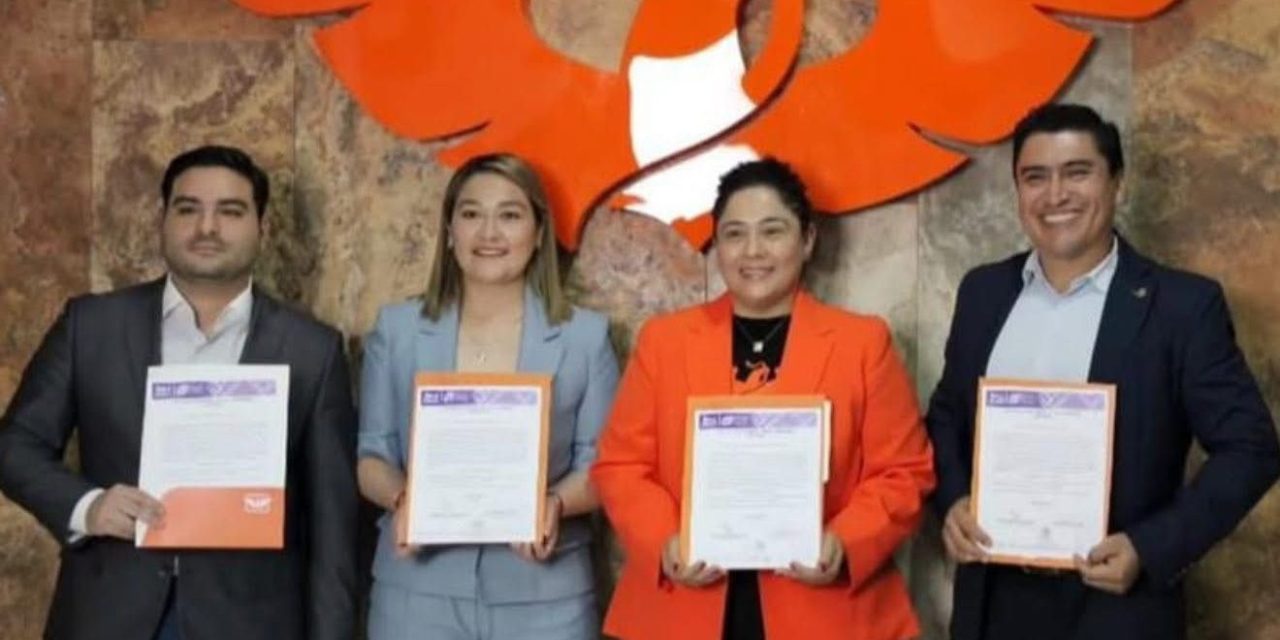 Entregan constancia a esposa del “Taquero” tras renuncia forzada de regidora