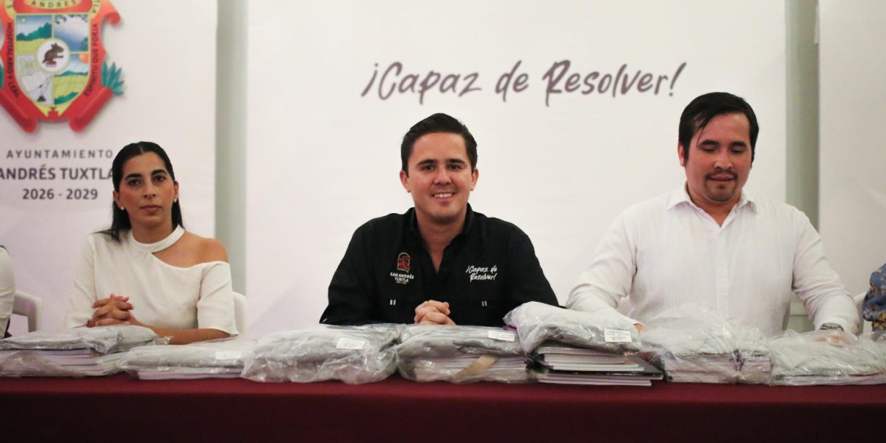 Ayuntamiento de San Andrés Tuxtla a favor de la educación de todas y todos