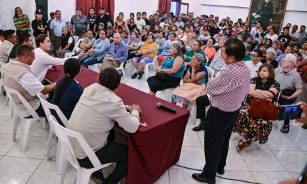 Ayuntamiento de San Andrés Tuxtla en permanente comunicación con comercio del mercado 5 de febrero